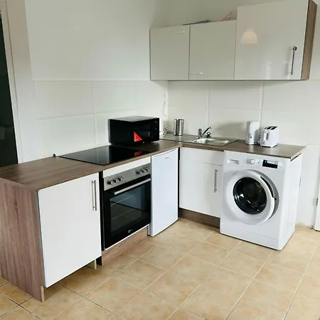 Gemuetliches Mit 2 Einzelbetten, Zentral In Bad Kleinen